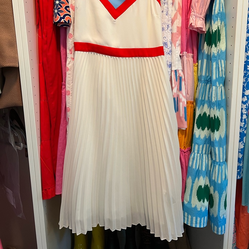 Lovely dress. Like new. Worn once. Perfect for the 4th!! - Picture 2 of 3